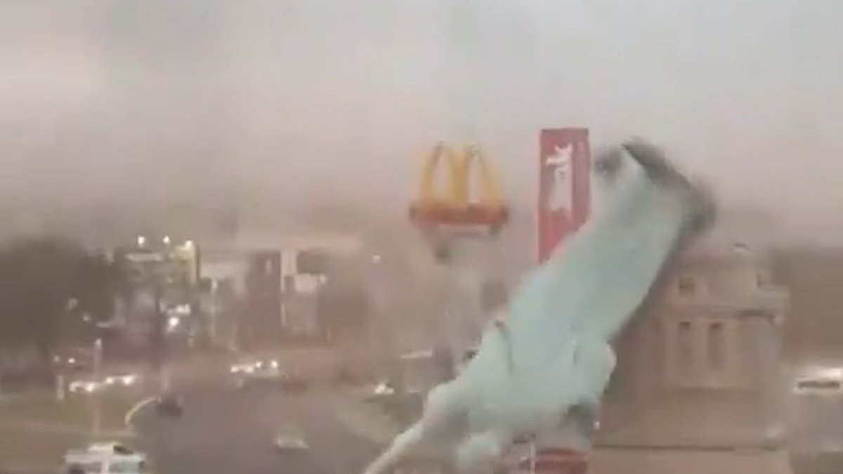 Esfondrament estatua llibertat Brasil