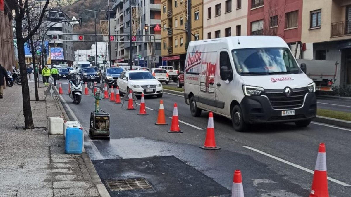 Retencions a l’avinguda Tarragona.