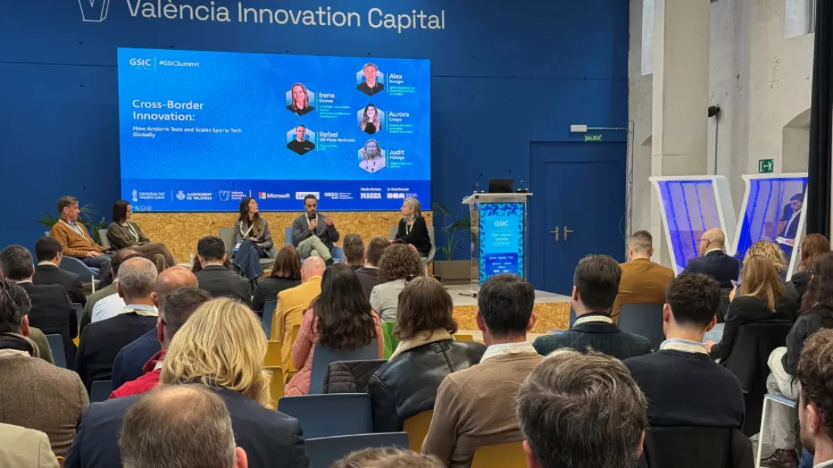 Una de les xerrades del GSIC Summit València 2025