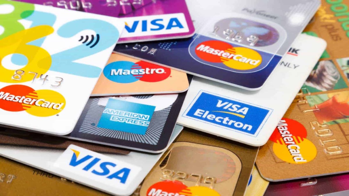 Diverses targetes de crèdit.