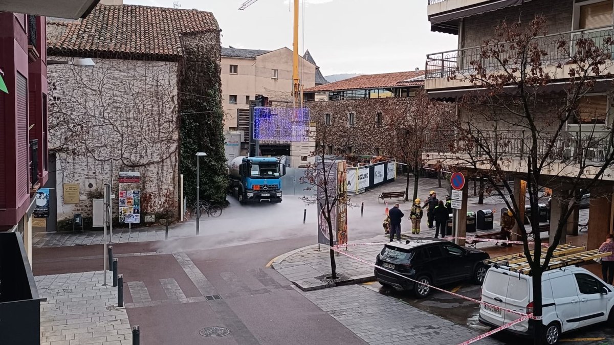 L'exterior de l'hospital de la Seu, on es pot veure l'oxigen que s'ha perdut.