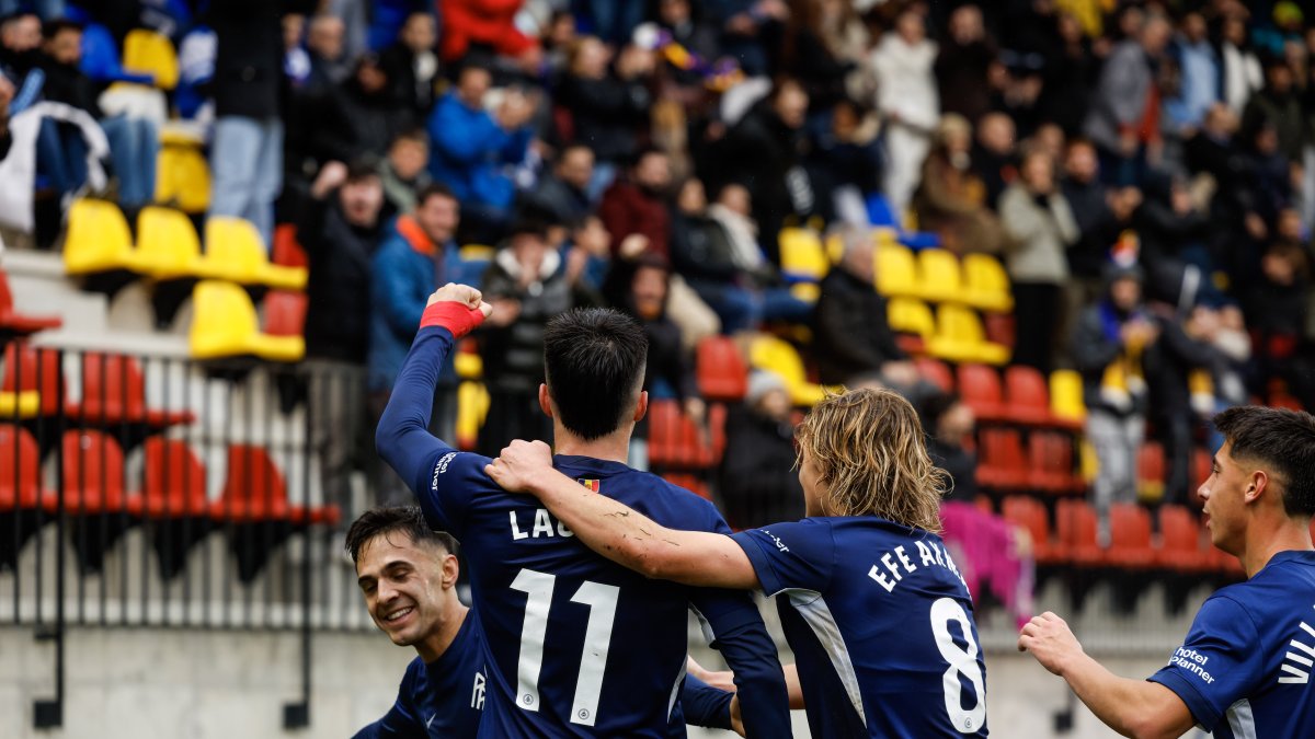 Els tricolors celebrant el gol de Lautaro dissabte a Encamp.