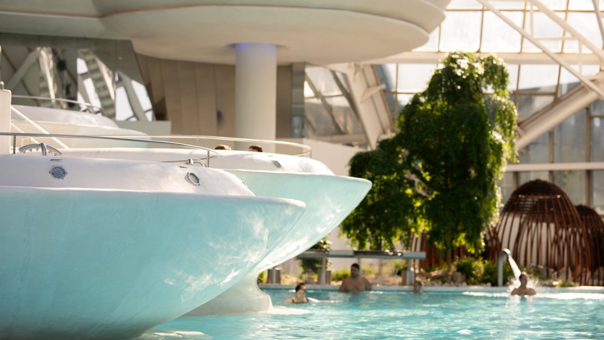 L’interior de Caldea.