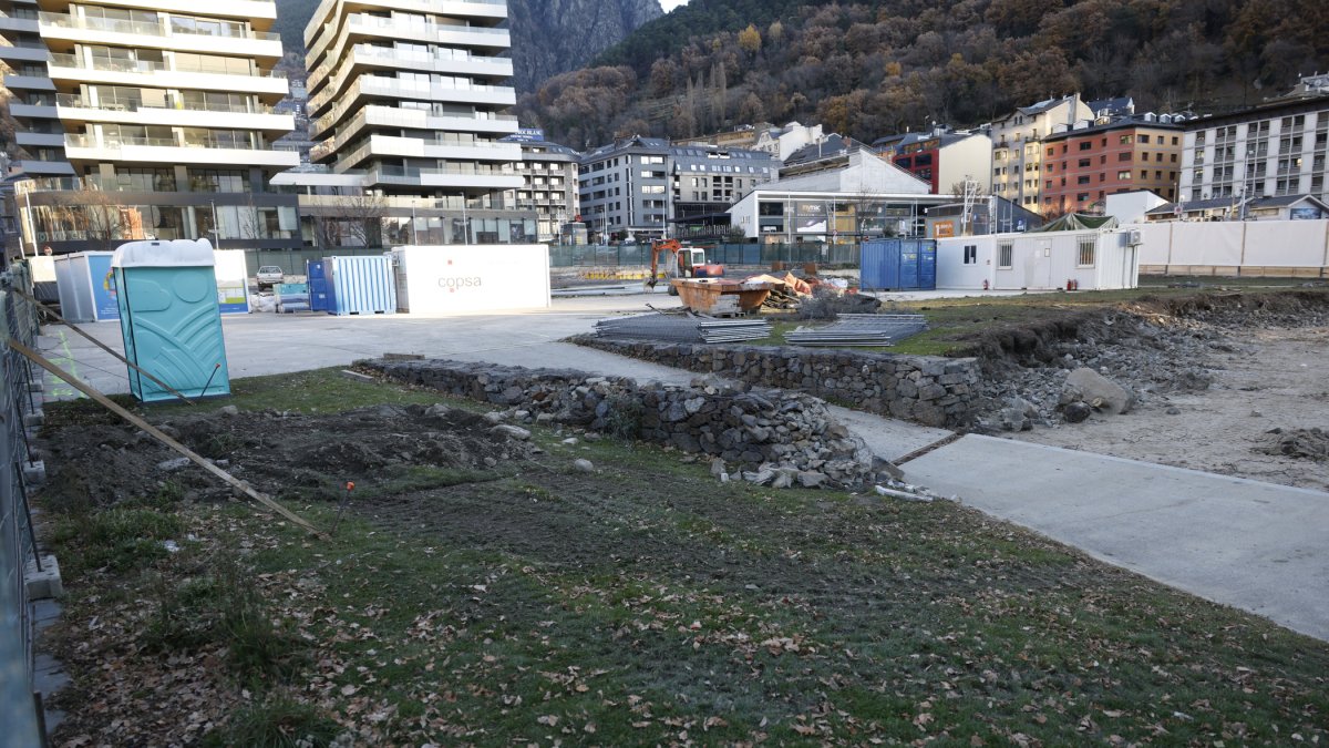 Terrenys de les tres noves torres.