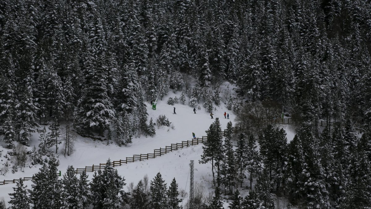 Esquiadors a l’estació de Soldeu, ahir.