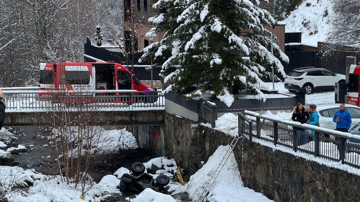 El quad al riu Pollós.