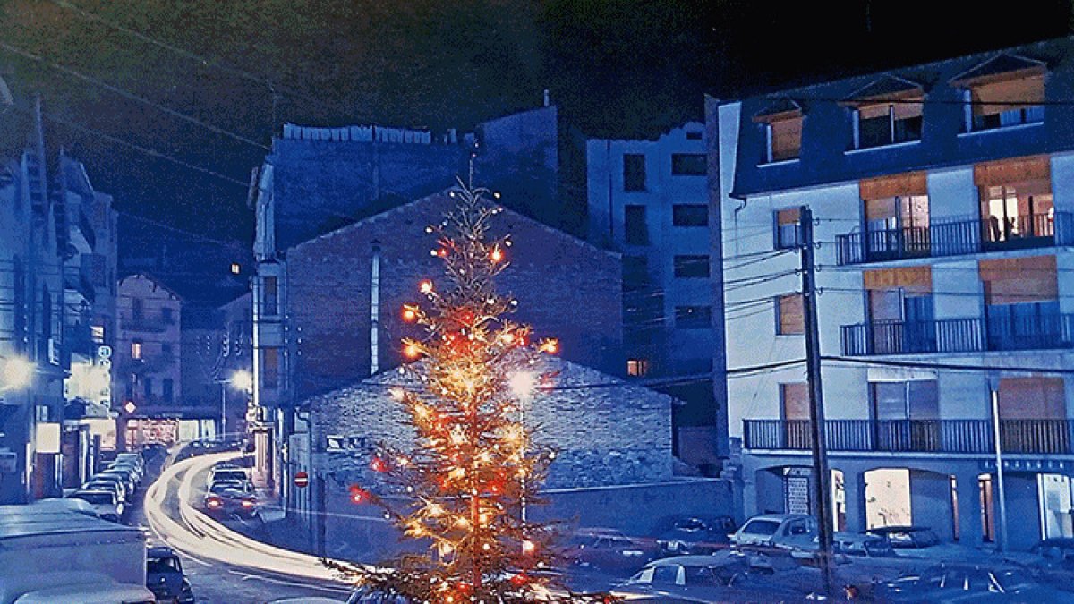 La plaça Guillemó, projectada per l'arquitecte Joan Margarit, a finals anys 50