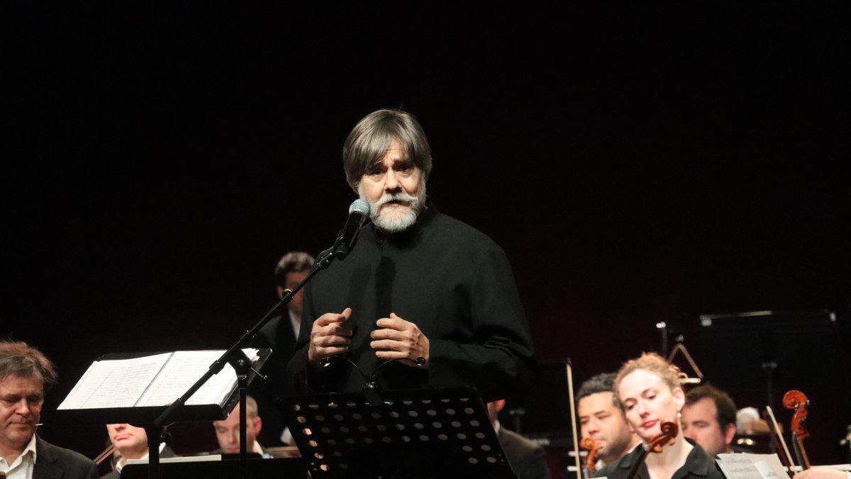 Albert Gumí, durant el concert d'Any Nou de l'ONCA.