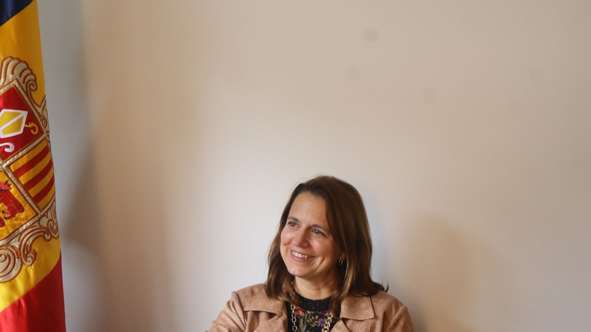 Gili, al seu despatx.