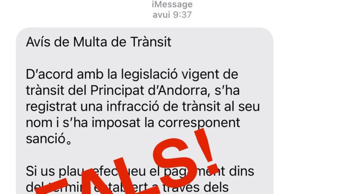 SMS fals que reclama el pagament d'una multa de trànsit per estafar els usuaris