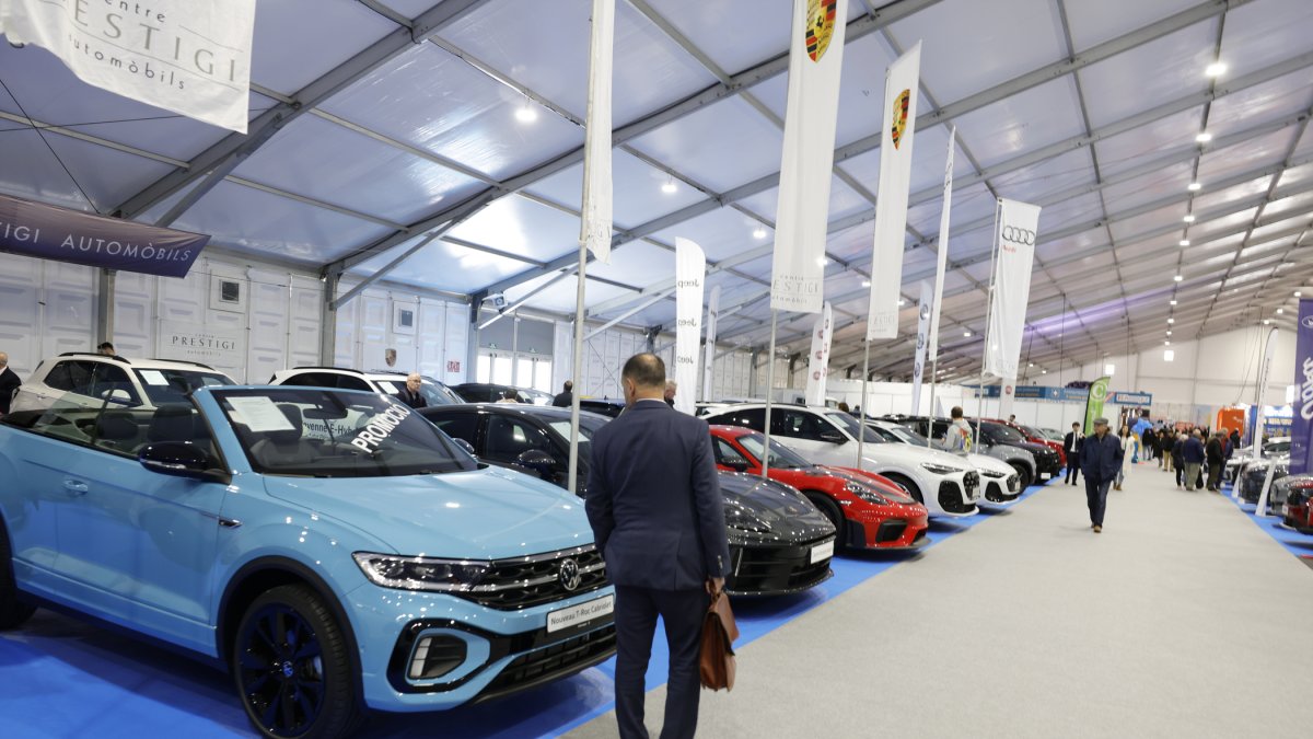 Vehicles exposats a la Fira d’Andorra la Vella.