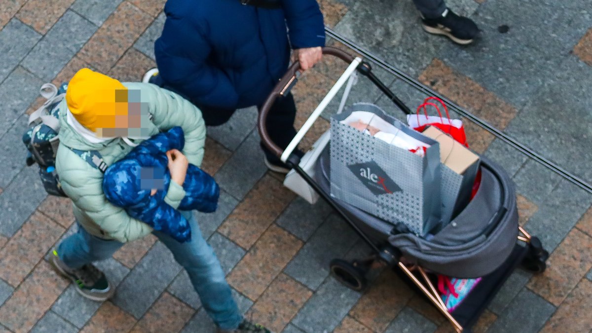 Una família amb infants.