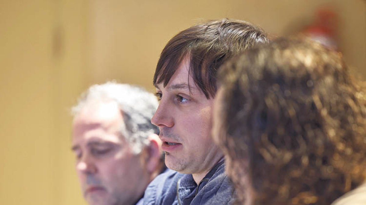 Ambor, Altimir i Godoy després de signar el conveni.