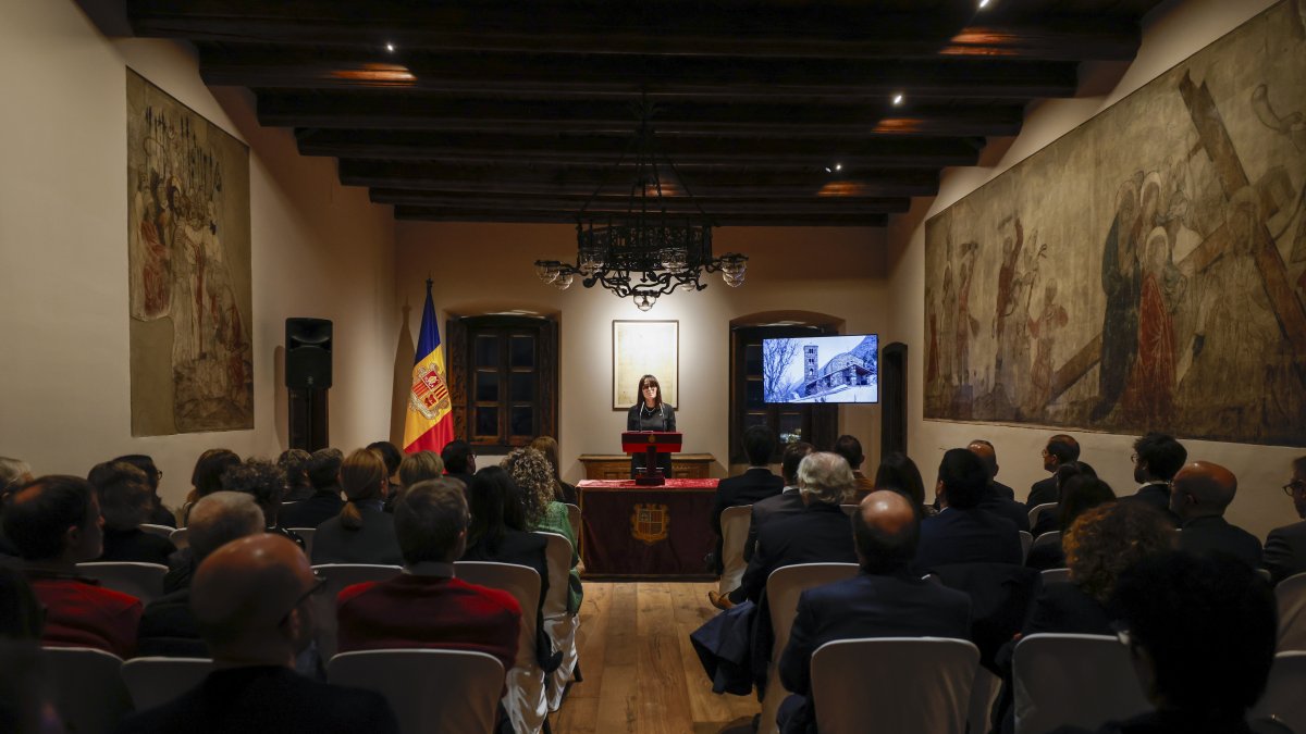 L’acte a Casa de la Vall.