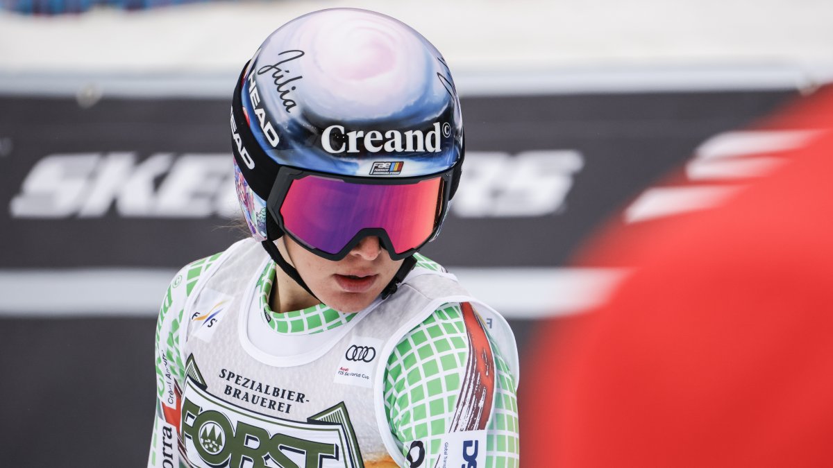 Cande Moreno en una competició d'esquí alpí, aquesta temporada.