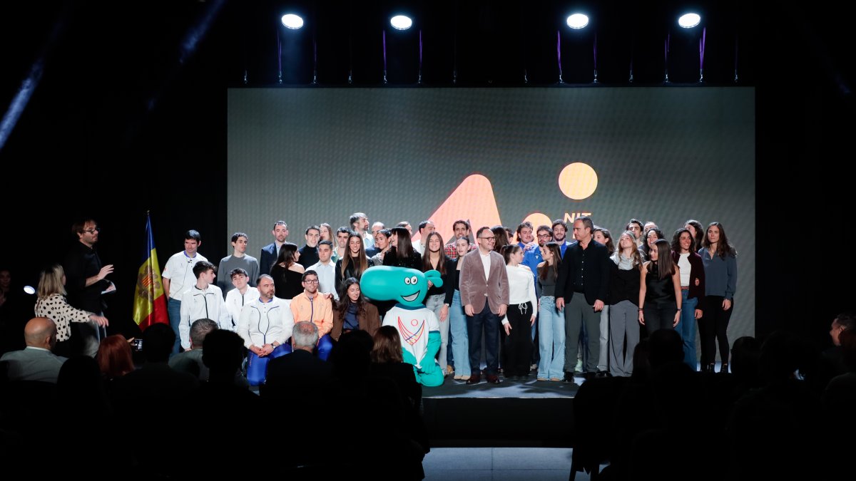 Esportistes andorrans i el Cap de Govern, durant la nit de l'esport celebarada a final de l'any passat.