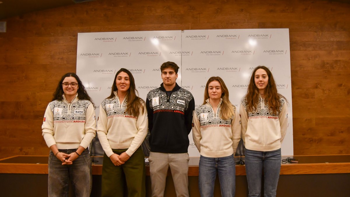 Jordina Caminal, Cande Moreno, Irineu Esteve, Gina del Rio i Carla Mijares, ahir a Andbank.