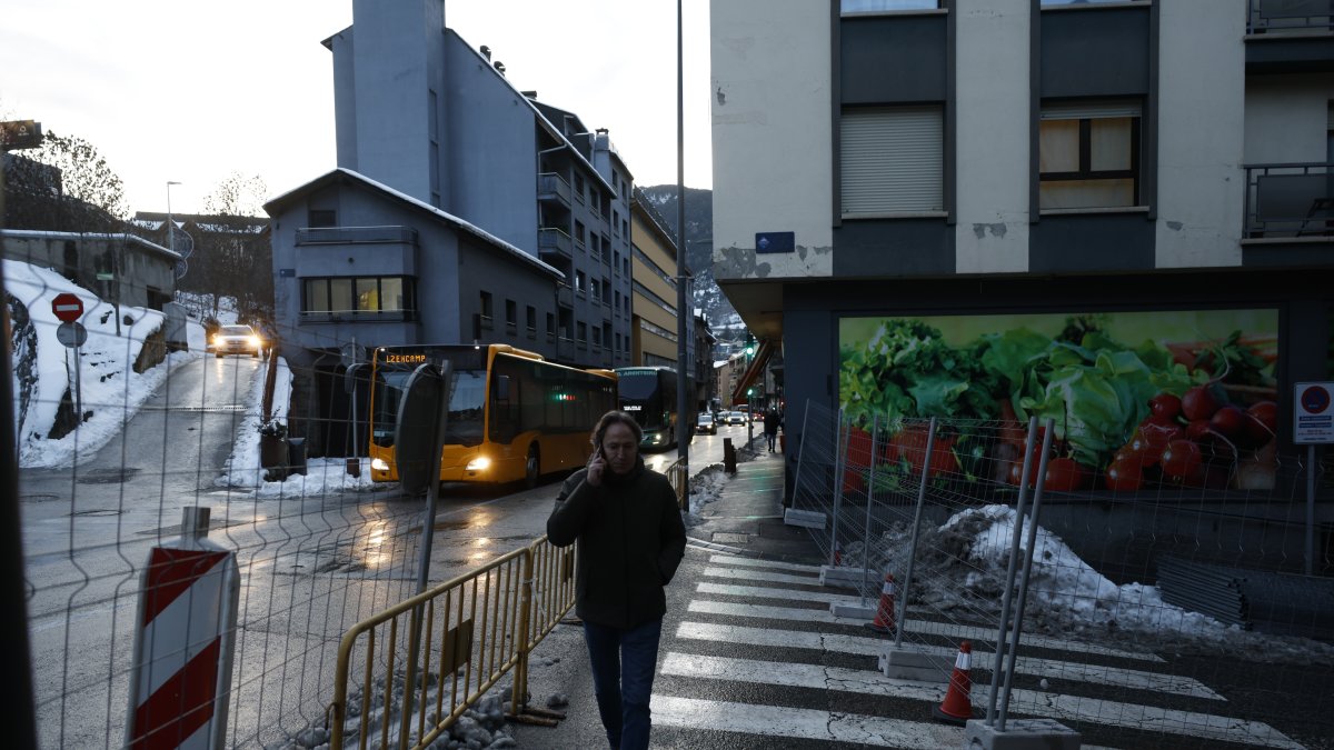 Obres a l’avinguda Joan Martí.
