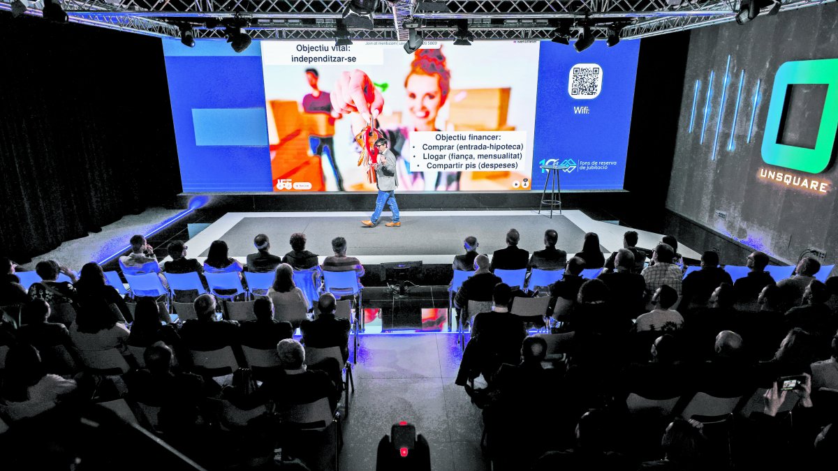 La tercera de les conferències amb motiu del desè aniversari del fons de reserva de jubilació.