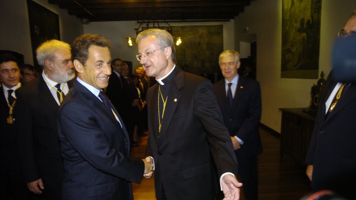 Sarkozy saluda Vives a la visita a Andorra del juliol del 2010.
