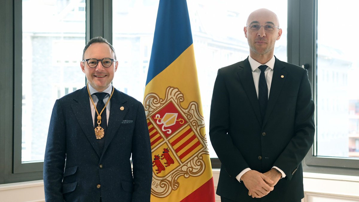 El cap de Govern, Xavier Espot, amb el nou cap de gabinet, Jordi Puy.