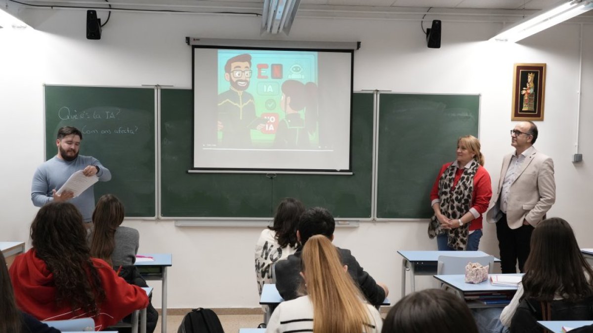 La formació en intel·ligència artificial.