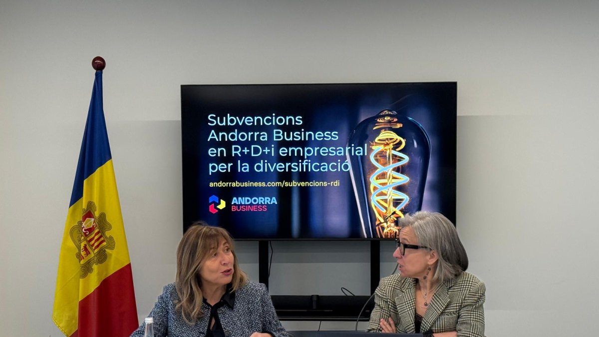 Conxita Marsol i Judit Hidalgo, a la roda de premsa.