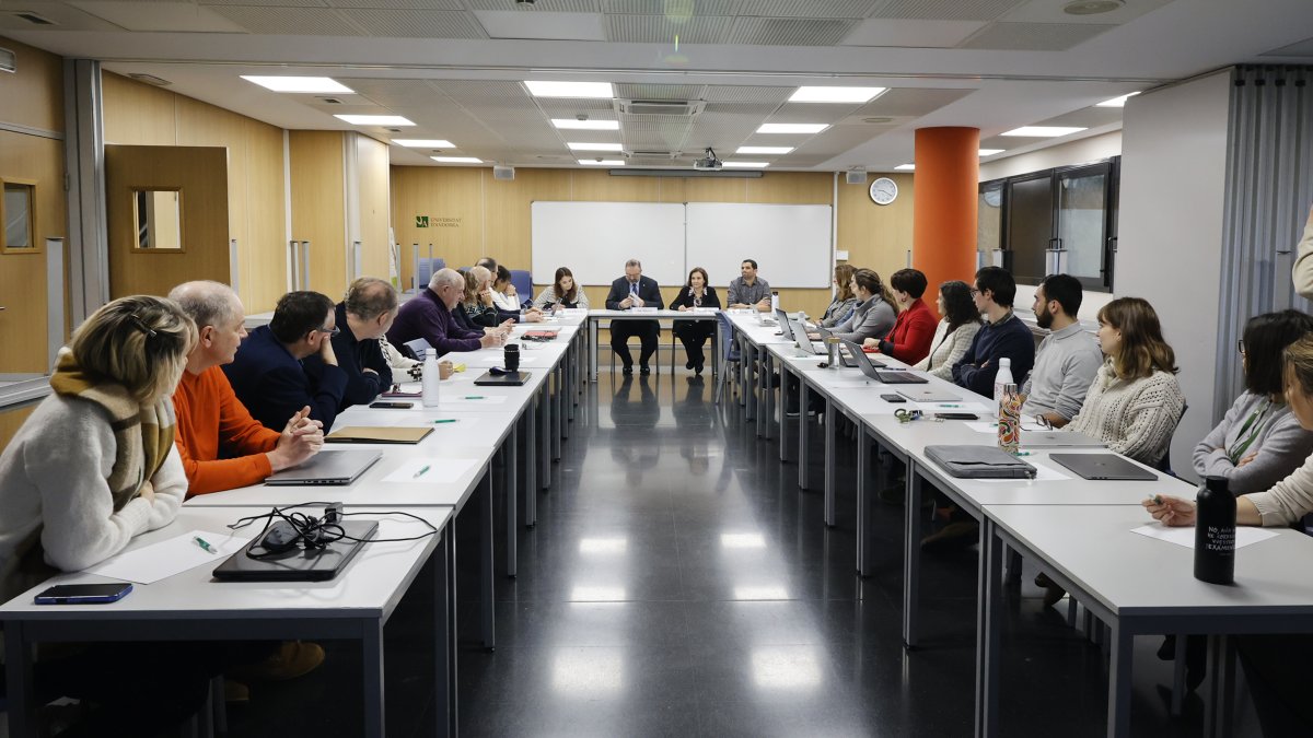 12 seminari UdA sobre el benestar emocional del professorat que s'ha celebrat avui.