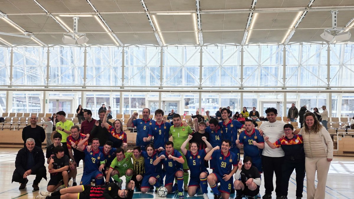 Imatge de l'equip al Pavelló del Prat Gran d’Escaldes