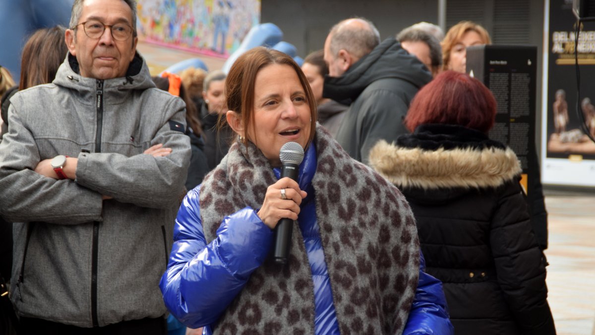 La cònsol major d'Escaldes-Engordany, Rosa Gili, durant la celebració dels Encants de Sant Antoni.