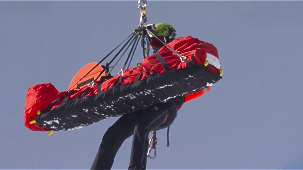 Cande Moreno és evacuada en helicòpter de la pista.