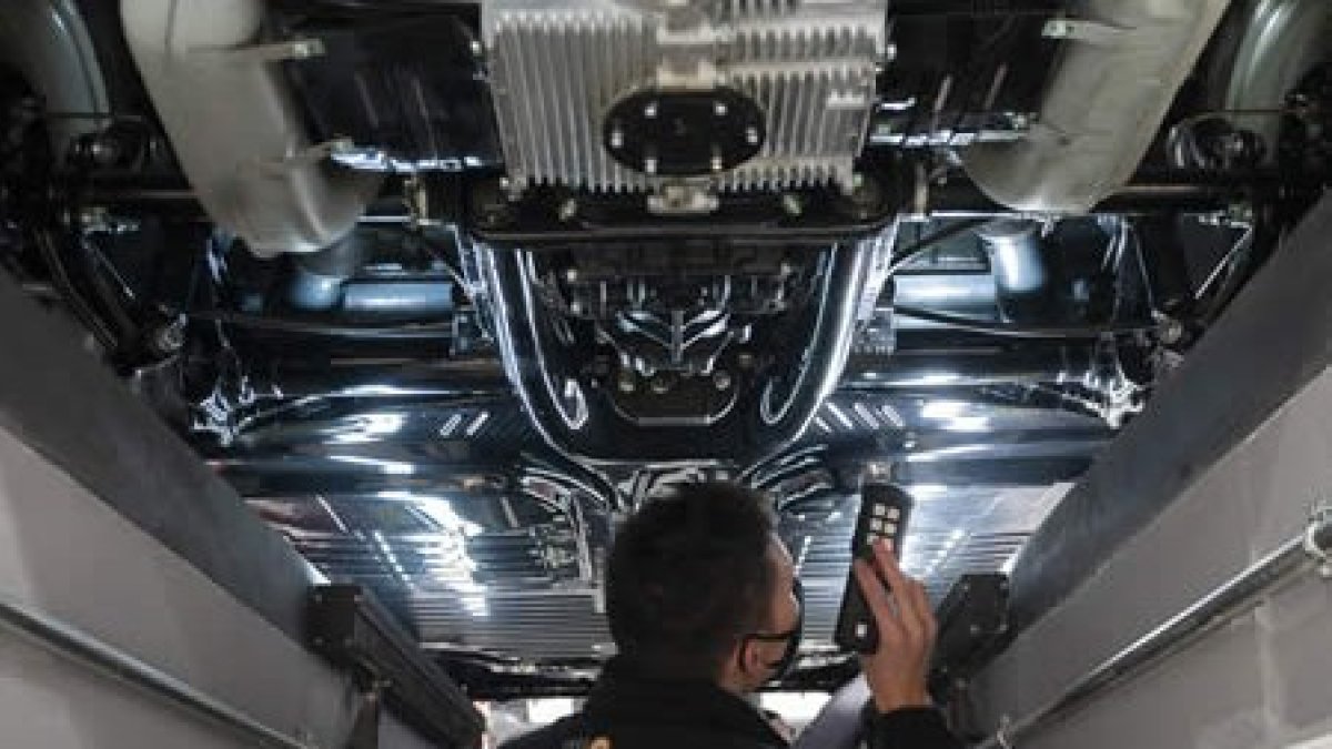 Un vehicle passant la ITV.