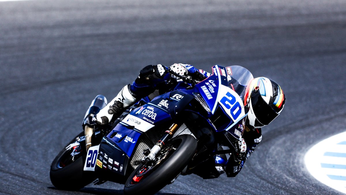 Cardelús, a Phillip Island.