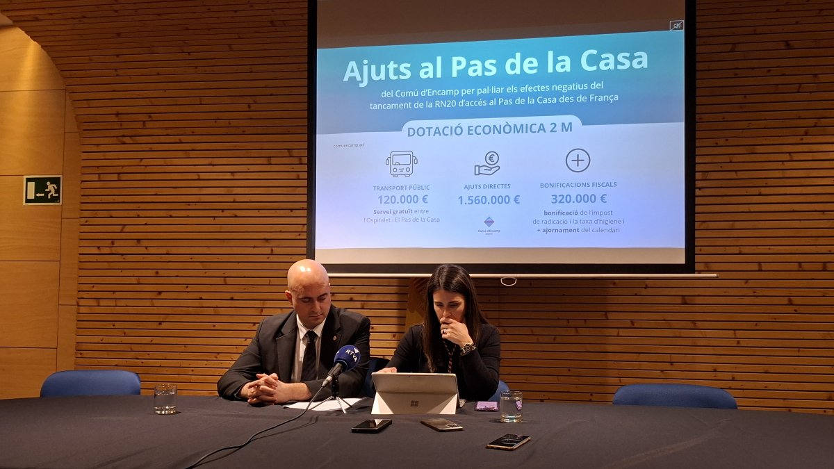 Els cònsols, ahir durant la sessió de consell de comú.