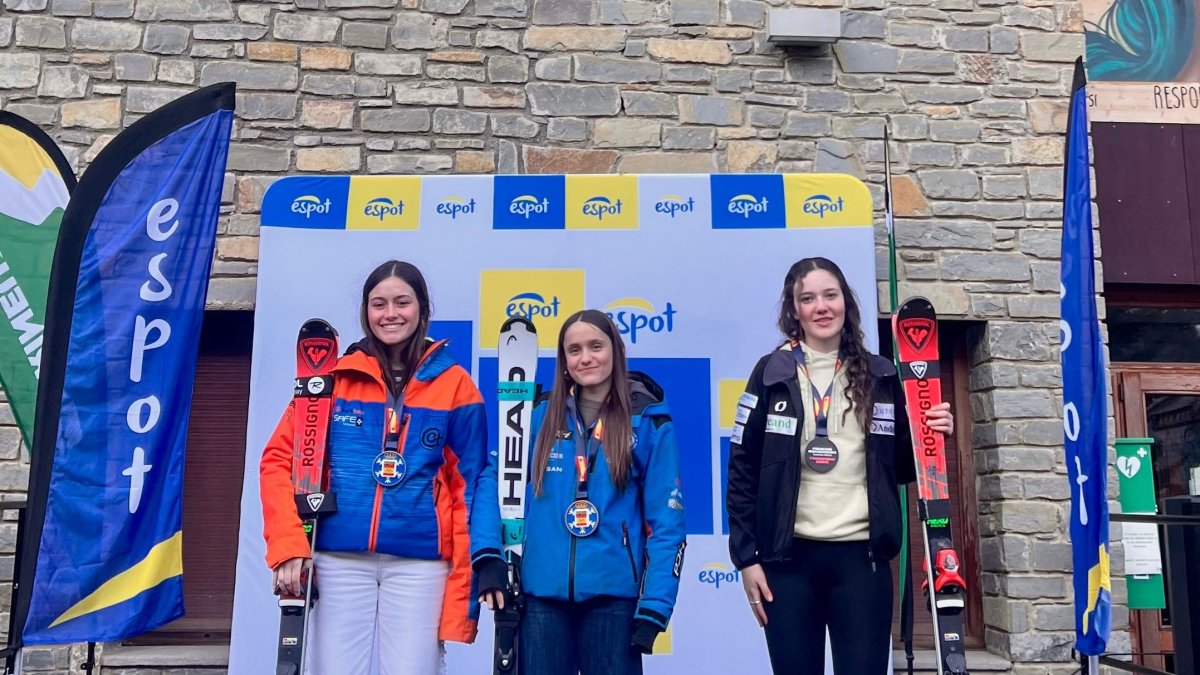 Carlota Comellas millora punts FIS a Champorcher.