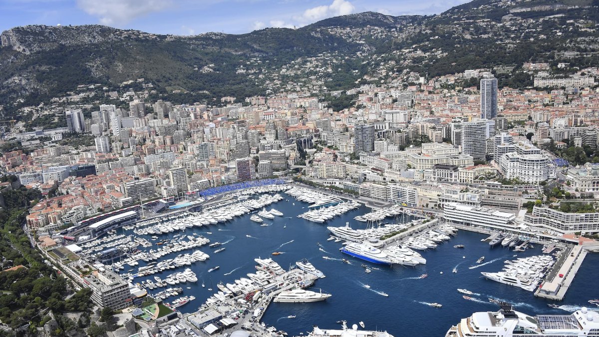 Vistes del port de Mònaco.
