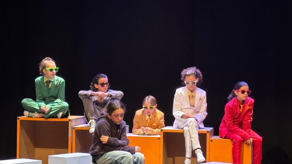 Un moment durant la representació de l'obra.