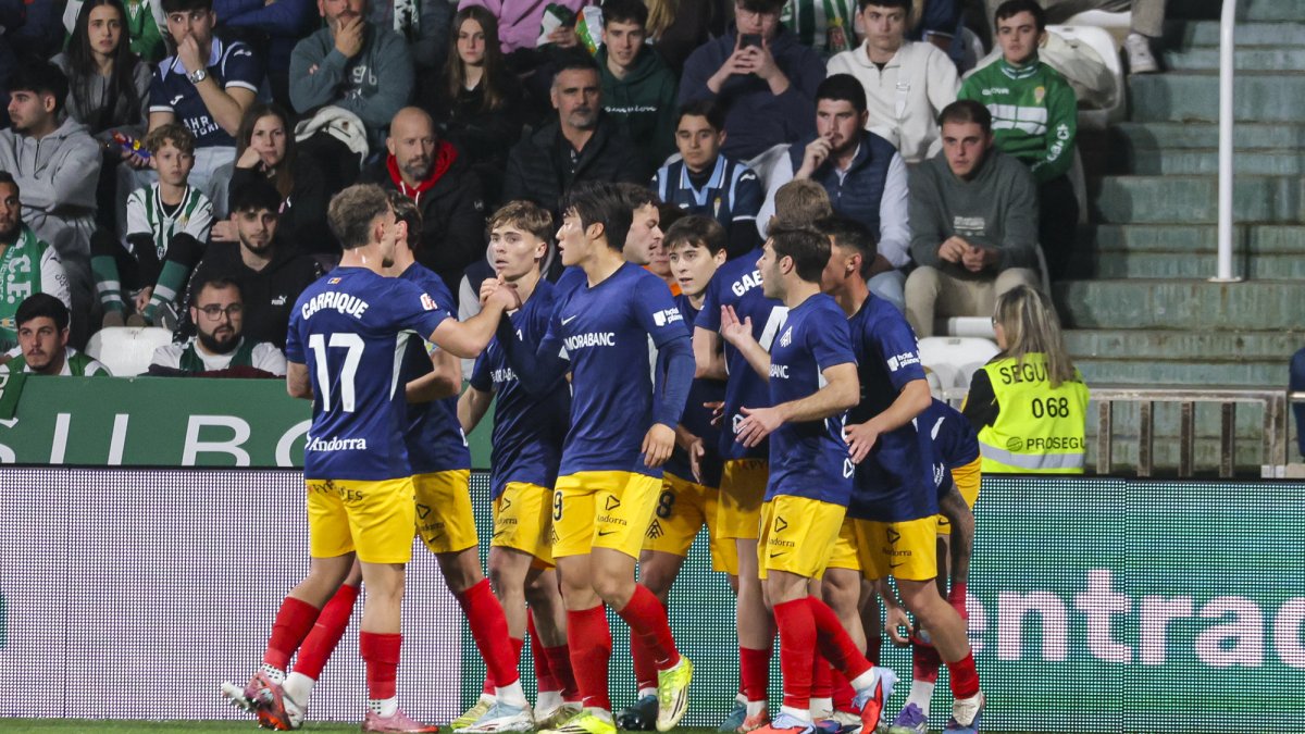 L'FC Andorra celebra un dels gols al Nuevo Arcángel en el partit contra el Còrdiova