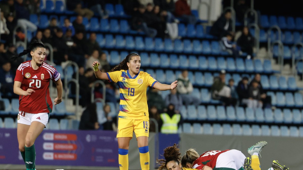 Selecció de futbol femenina