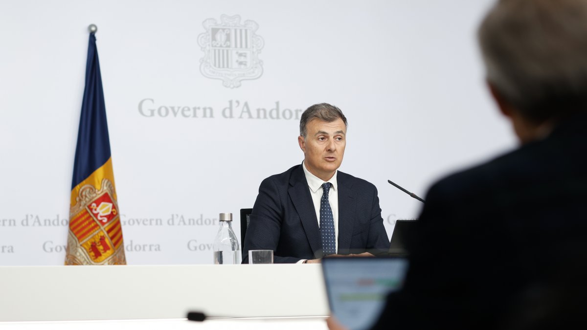 El ministre Marc Rossell durant la roda de premsa.