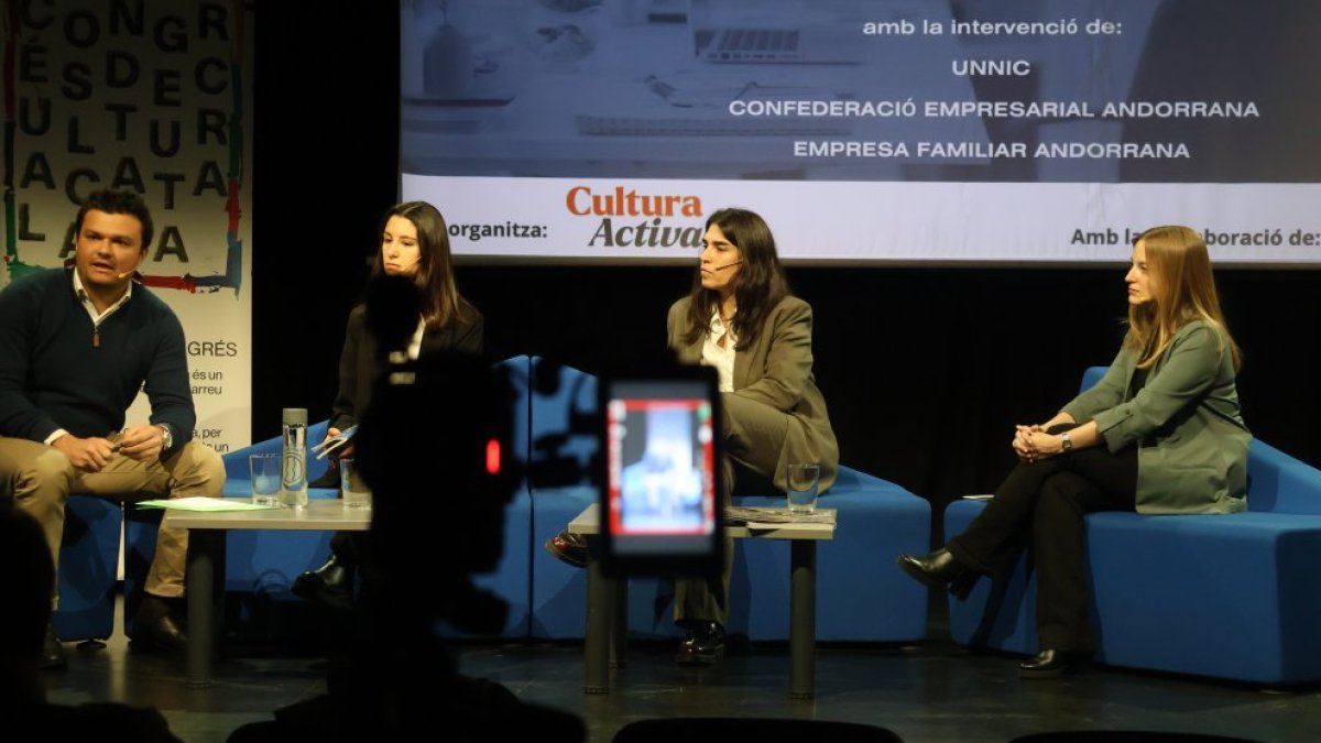 Un moment de la xerrada ‘El català al món dels negocis’.