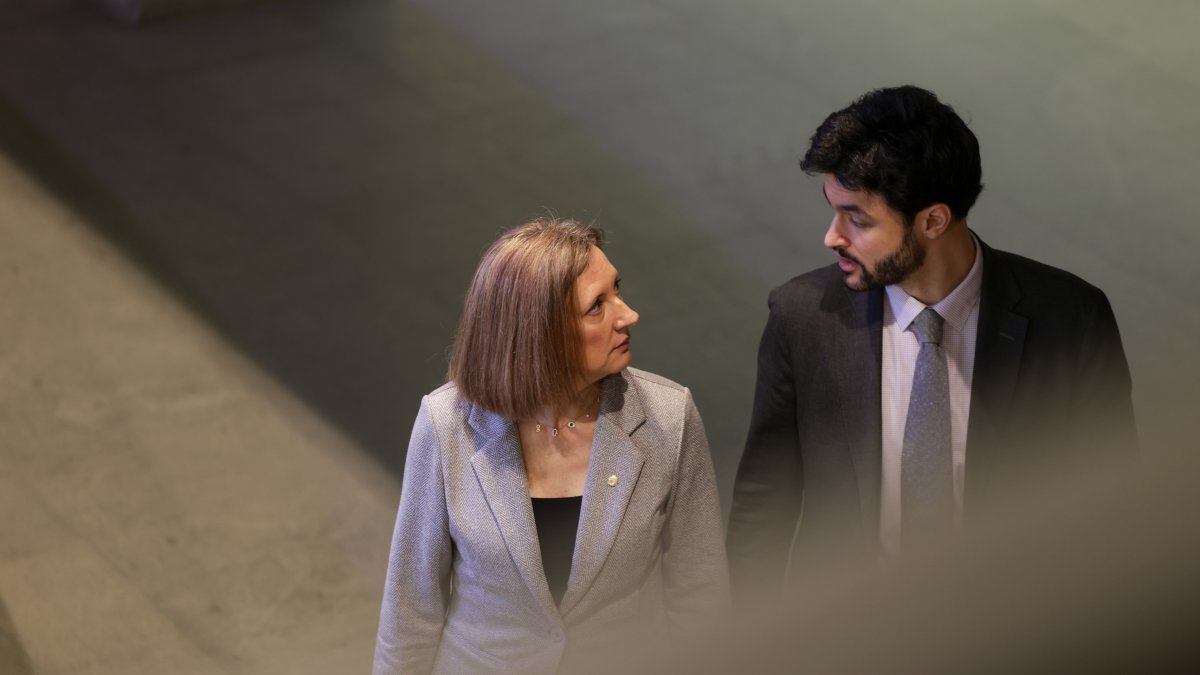 Maria Àngels Aché i Cerni Escalé, ahir al Consell.