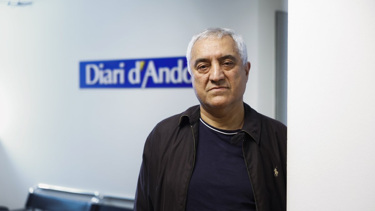 Badí Daemi a la redacció del Diari.