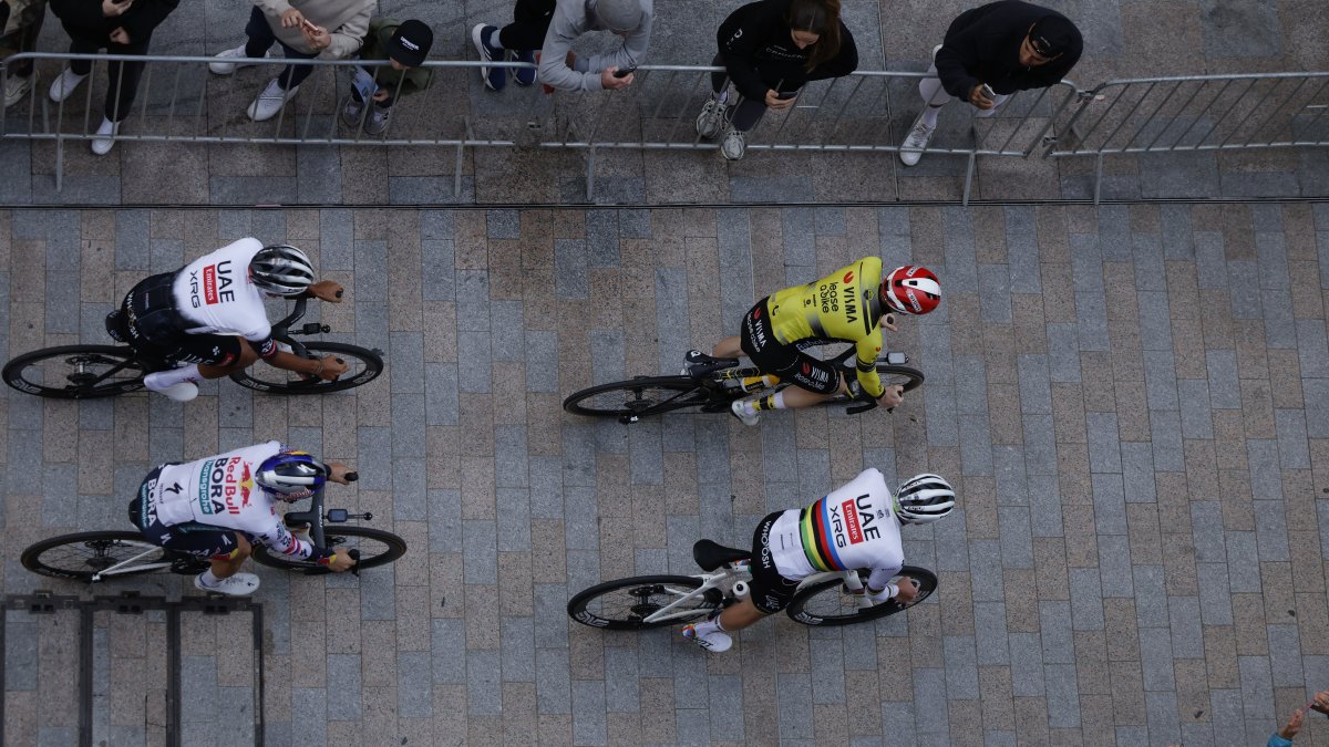 Ciclistes professionals durant l’Andorra Cycling Masters que va fer-se a l’octubre.