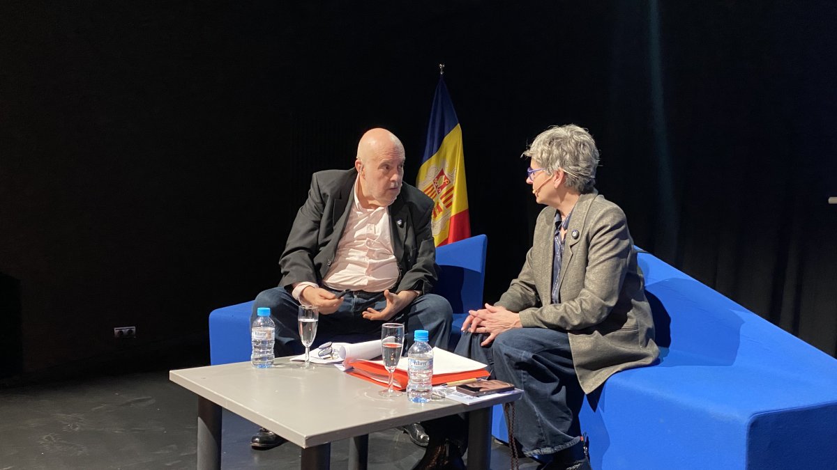 Susanna Vela i Ignacio Zubiri a la la Llacuna.