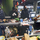 Cues a un supermercat de la capital ucraïnesa ahir al matí