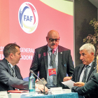 El president de la FAF, Félix Álvarez, i el secretari general, David Rodrigo, a l’assemblea.