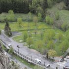 El terreny de l’antic càmping Pla, des d’on sortirà el telefèric.