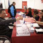 Diversos socis i voluntaris als comicis.