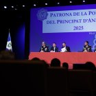 La ministra Ester Molné durant el discurs per la celebració del dia de la policia